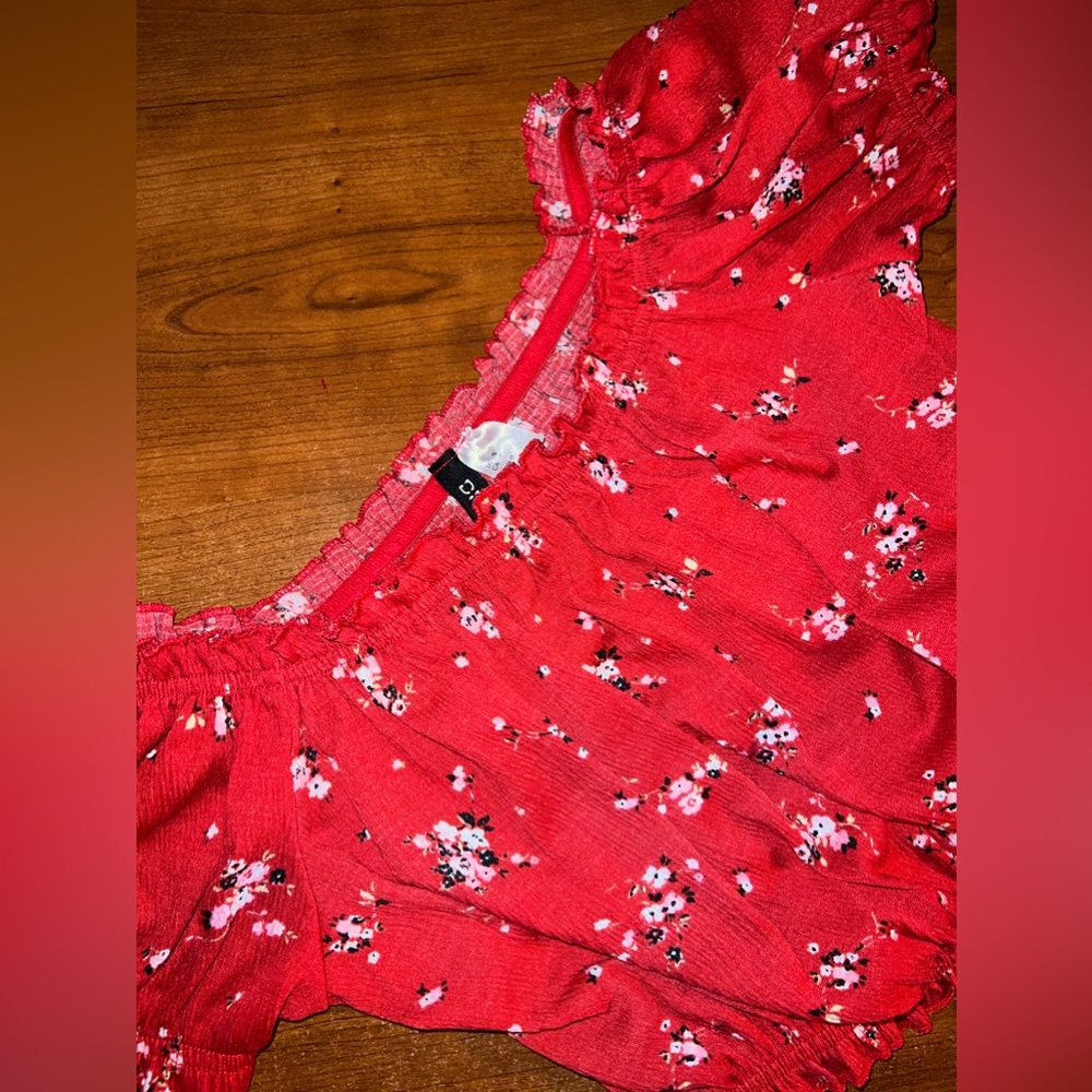 Red Strapless Women’s Small Cropped Shirt